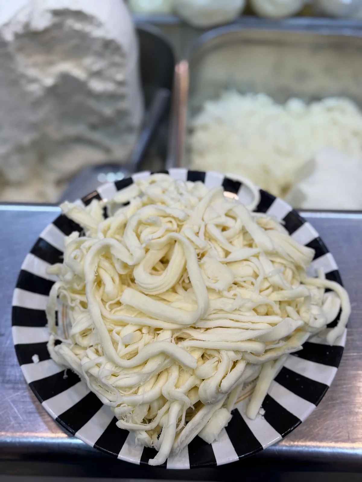 Çeçil Peyniri (Kuymak Peyniri)